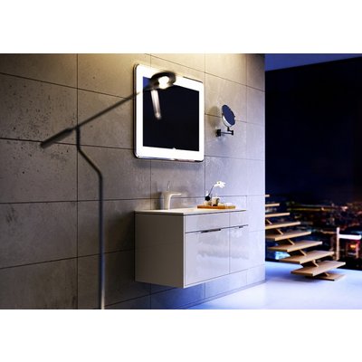 Панель с зеркалом и подсветкой 