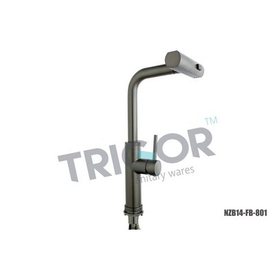 Смеситель д/мойки TRIGOR NZB14-FB-801, НЕРЖАВЕЙКА, картр. d35 гайка, вытяж. лейка и аэратор шарко